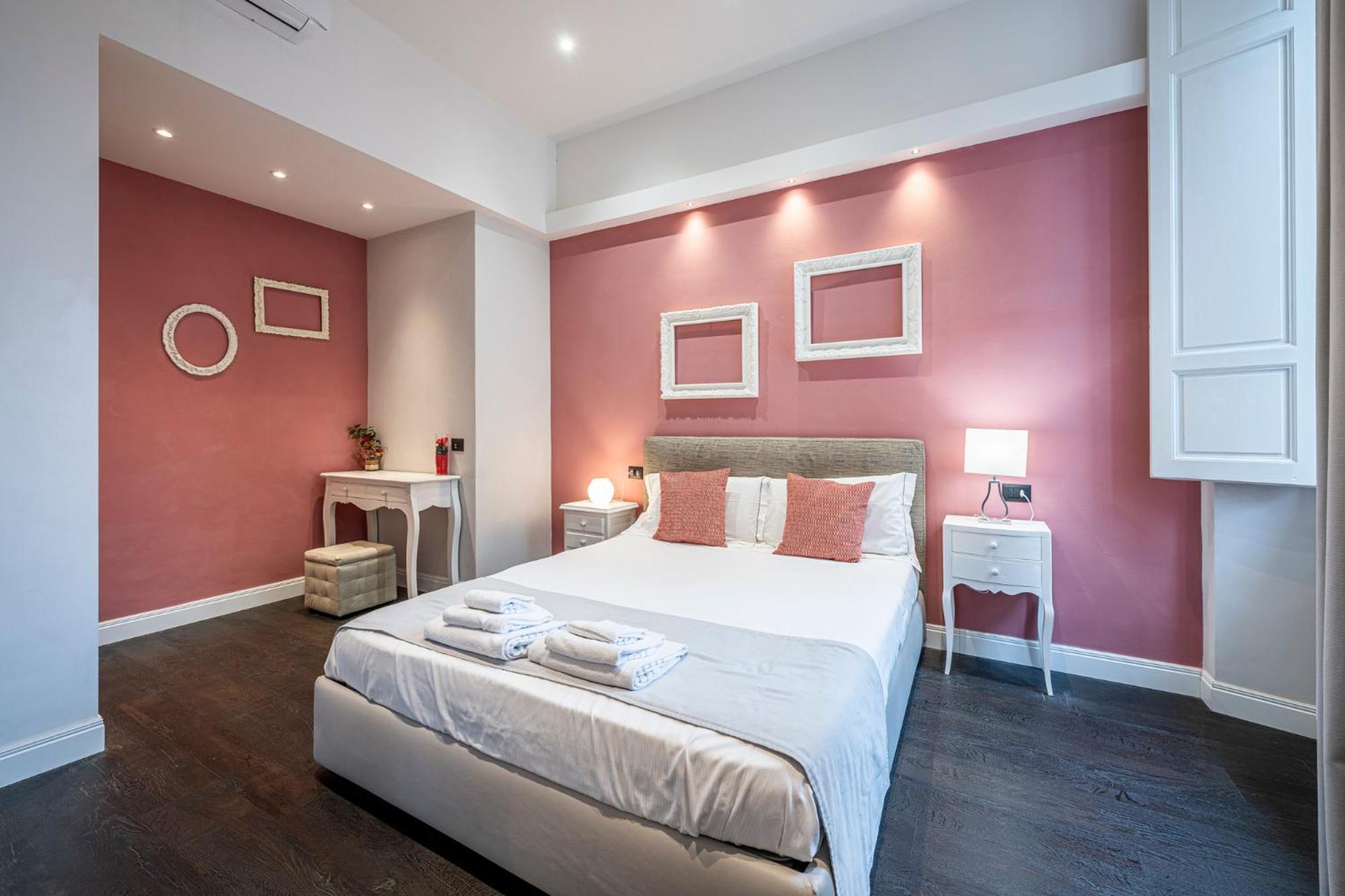 Cherubini Palace Thematic Apartment ฟลอเรนซ์ ภายนอก รูปภาพ