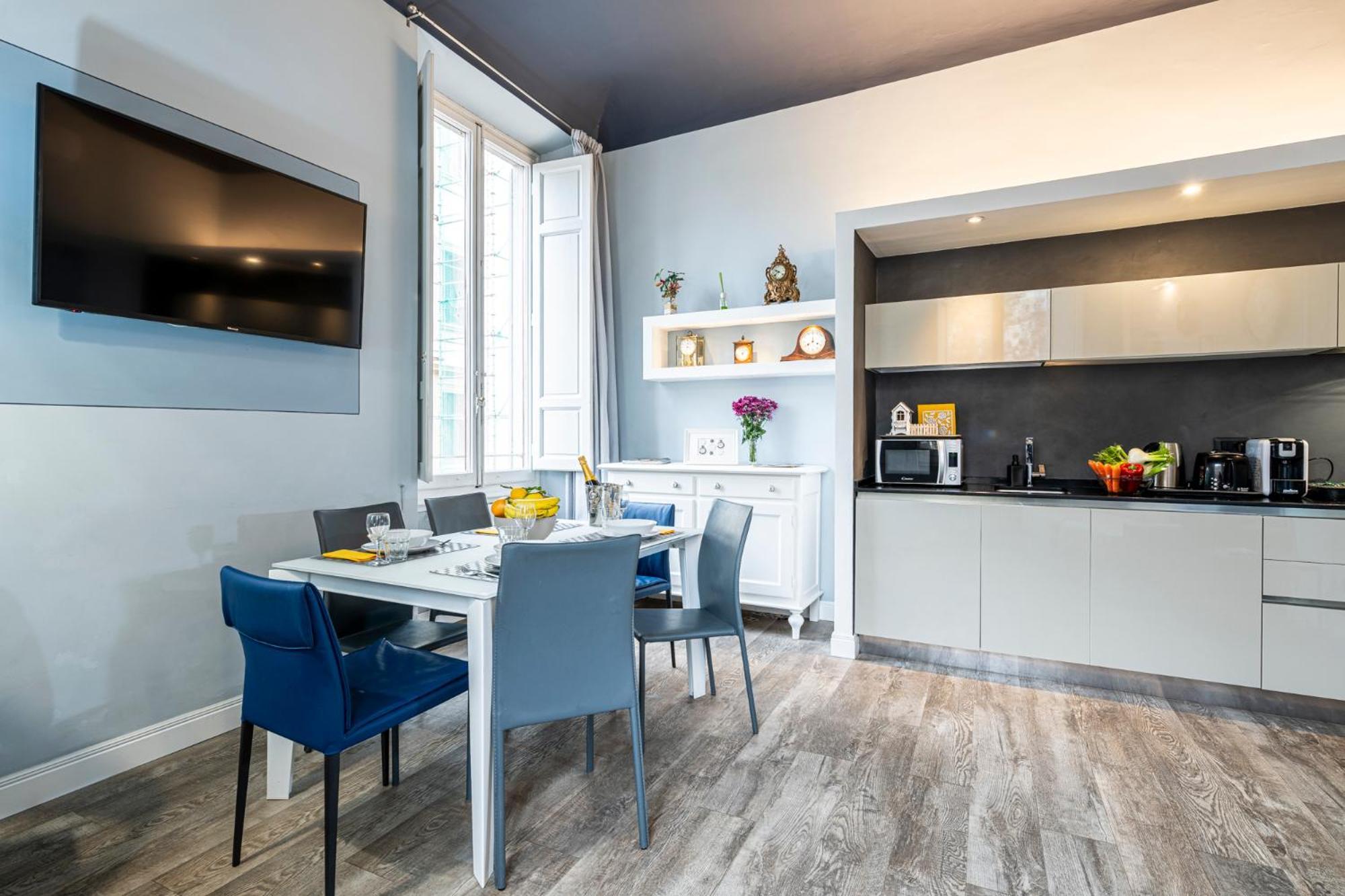 Cherubini Palace Thematic Apartment ฟลอเรนซ์ ภายนอก รูปภาพ