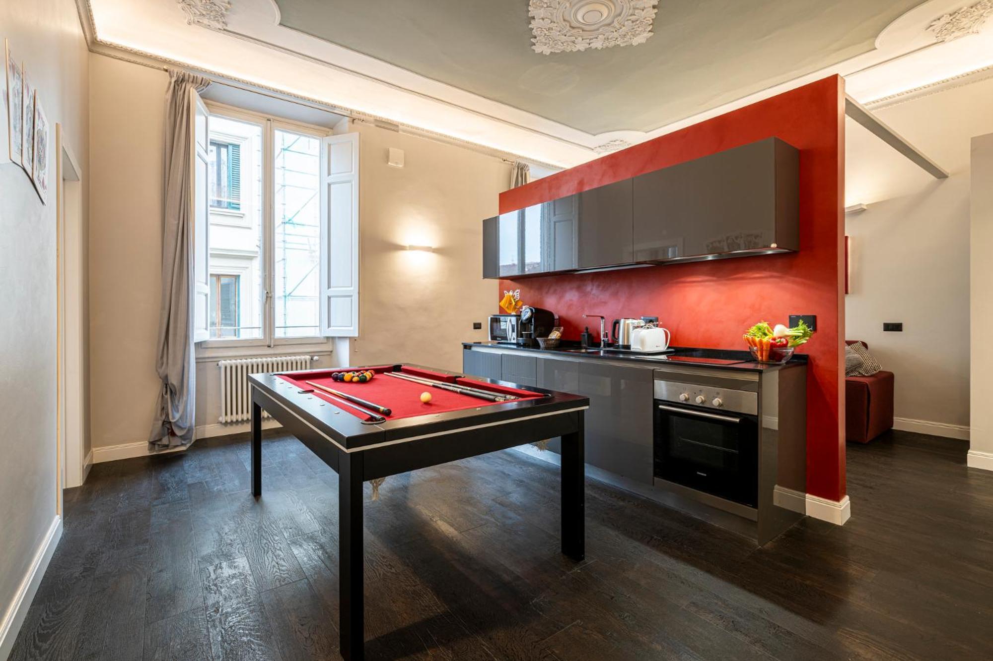 Cherubini Palace Thematic Apartment ฟลอเรนซ์ ภายนอก รูปภาพ