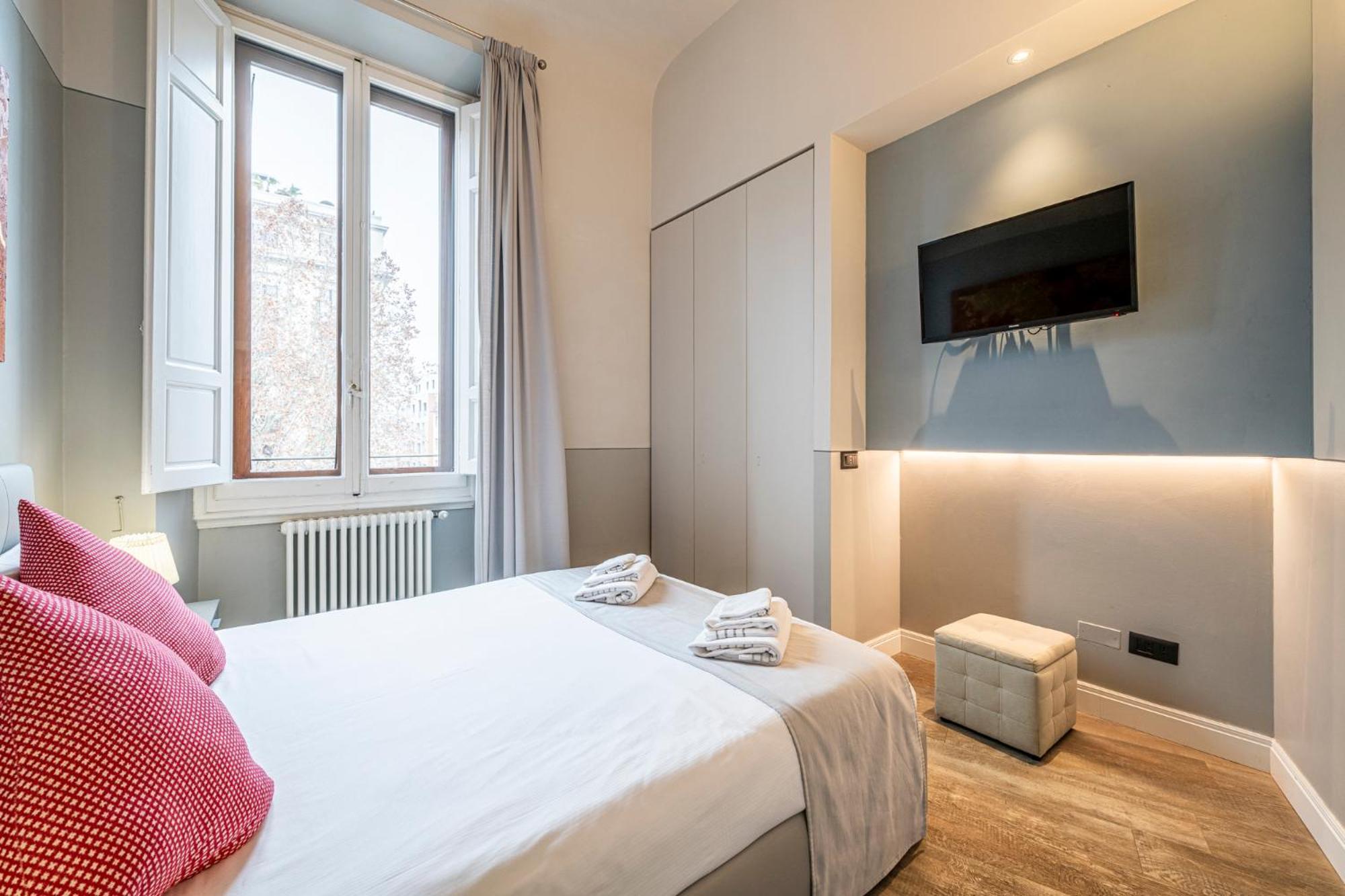 Cherubini Palace Thematic Apartment ฟลอเรนซ์ ภายนอก รูปภาพ