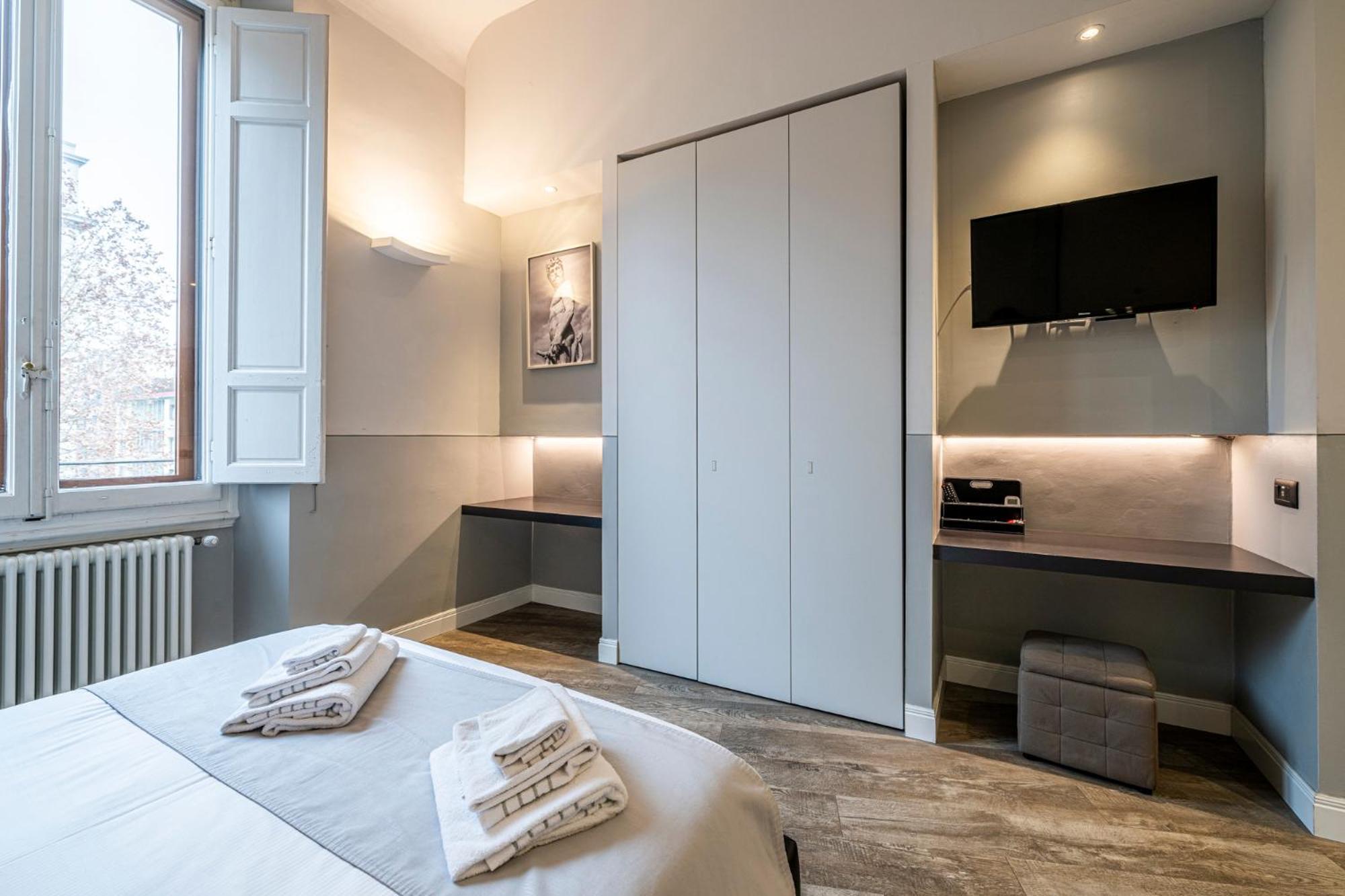 Cherubini Palace Thematic Apartment ฟลอเรนซ์ ภายนอก รูปภาพ