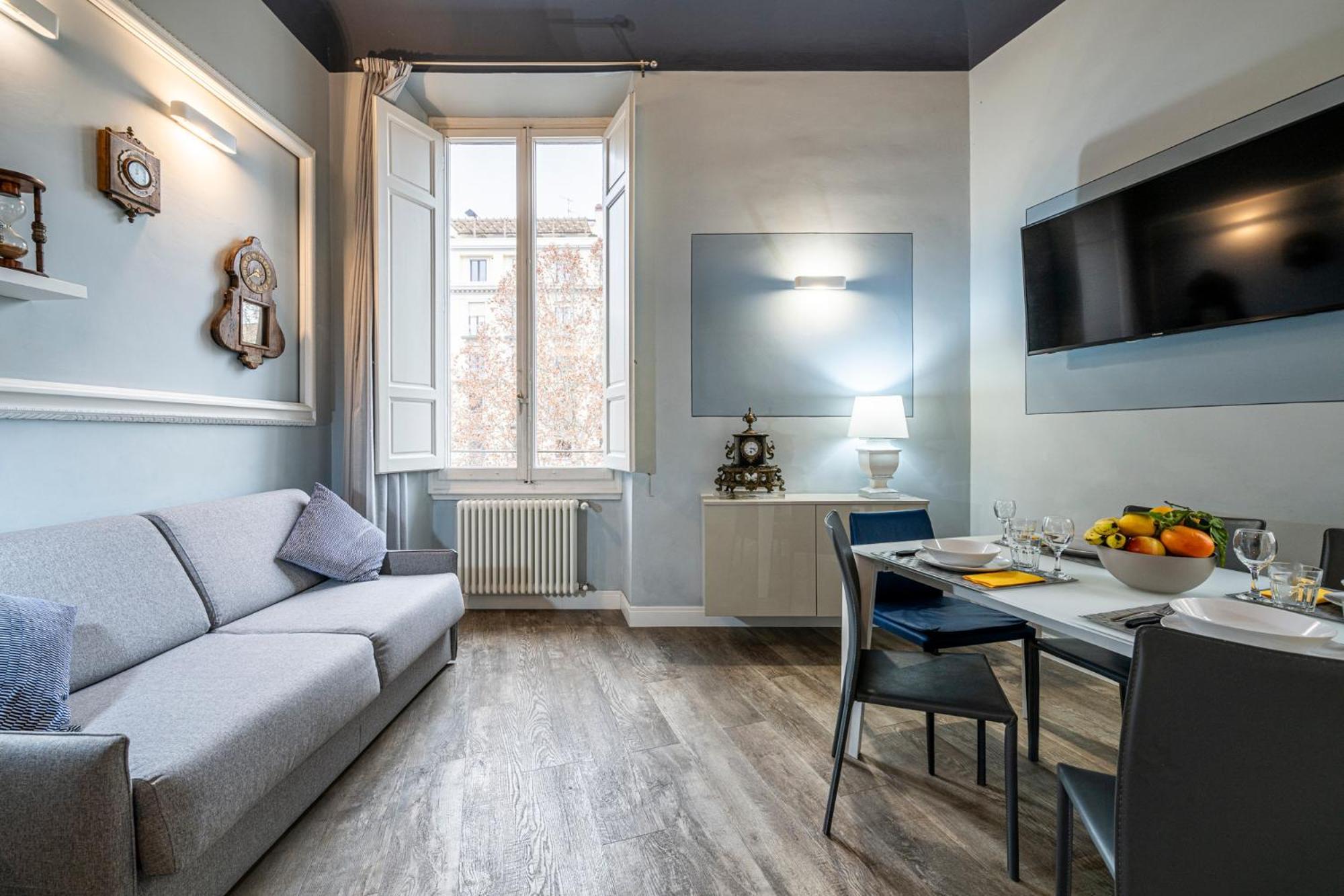 Cherubini Palace Thematic Apartment ฟลอเรนซ์ ภายนอก รูปภาพ