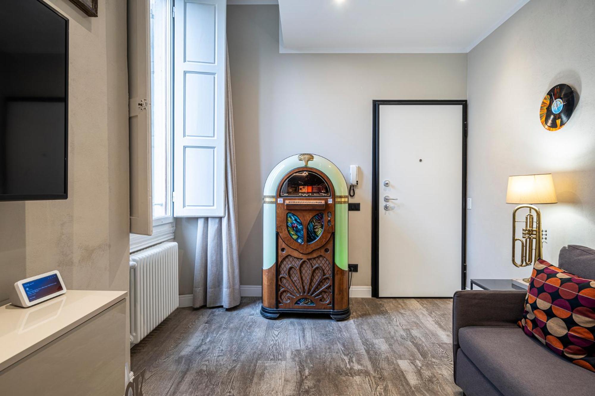 Cherubini Palace Thematic Apartment ฟลอเรนซ์ ภายนอก รูปภาพ