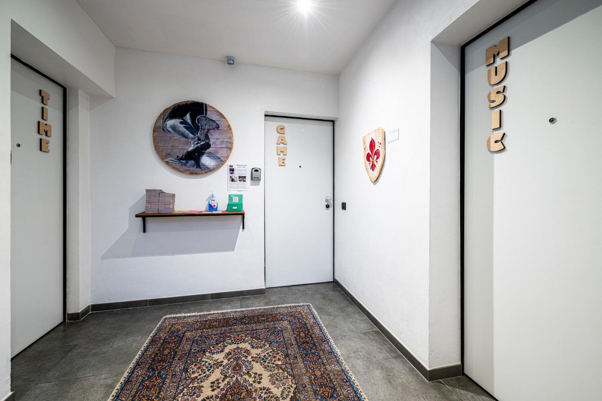 Cherubini Palace Thematic Apartment ฟลอเรนซ์ ภายนอก รูปภาพ