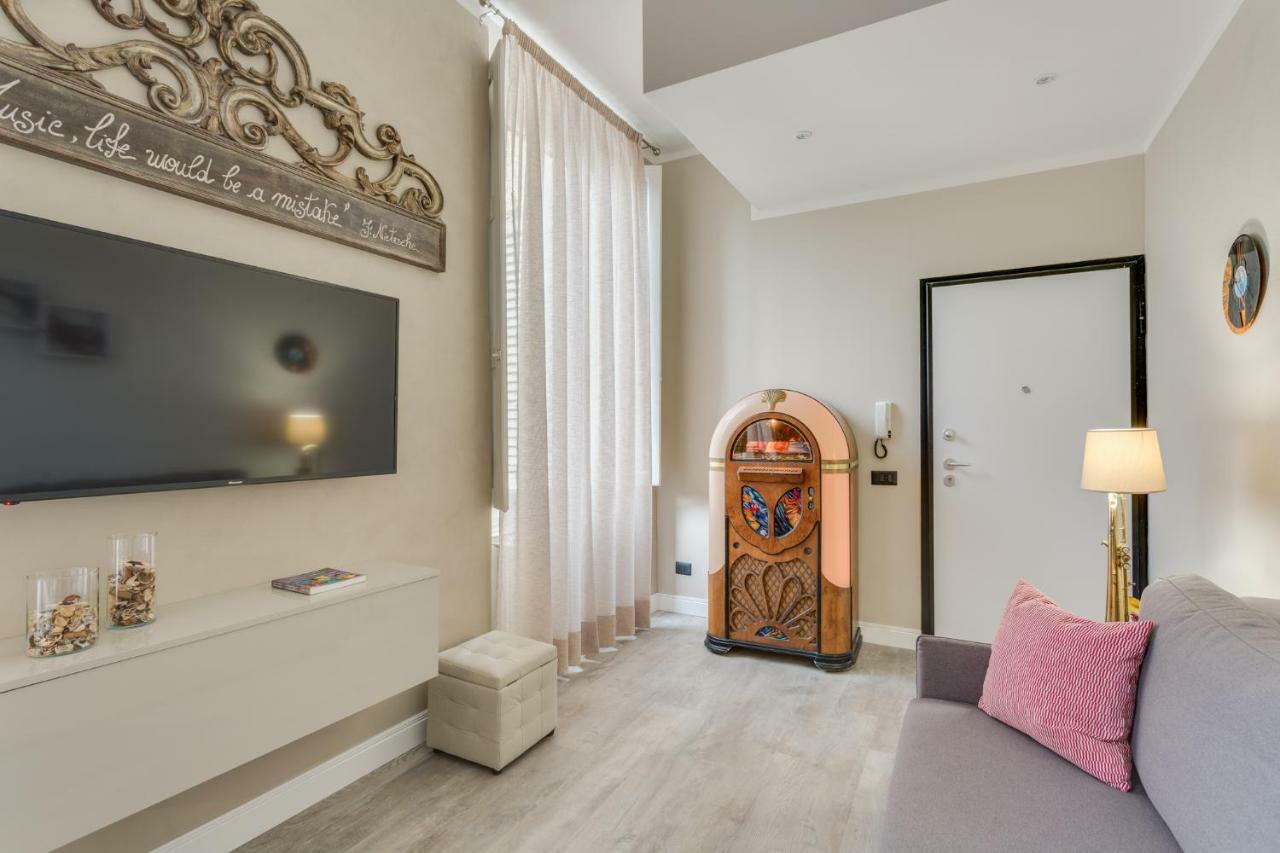 Cherubini Palace Thematic Apartment ฟลอเรนซ์ ภายนอก รูปภาพ