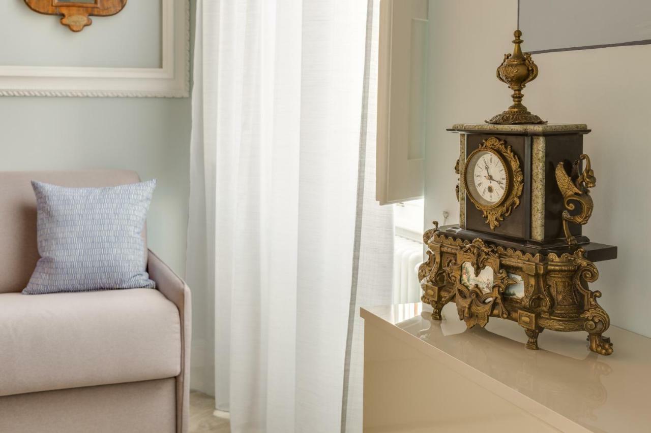 Cherubini Palace Thematic Apartment ฟลอเรนซ์ ภายนอก รูปภาพ