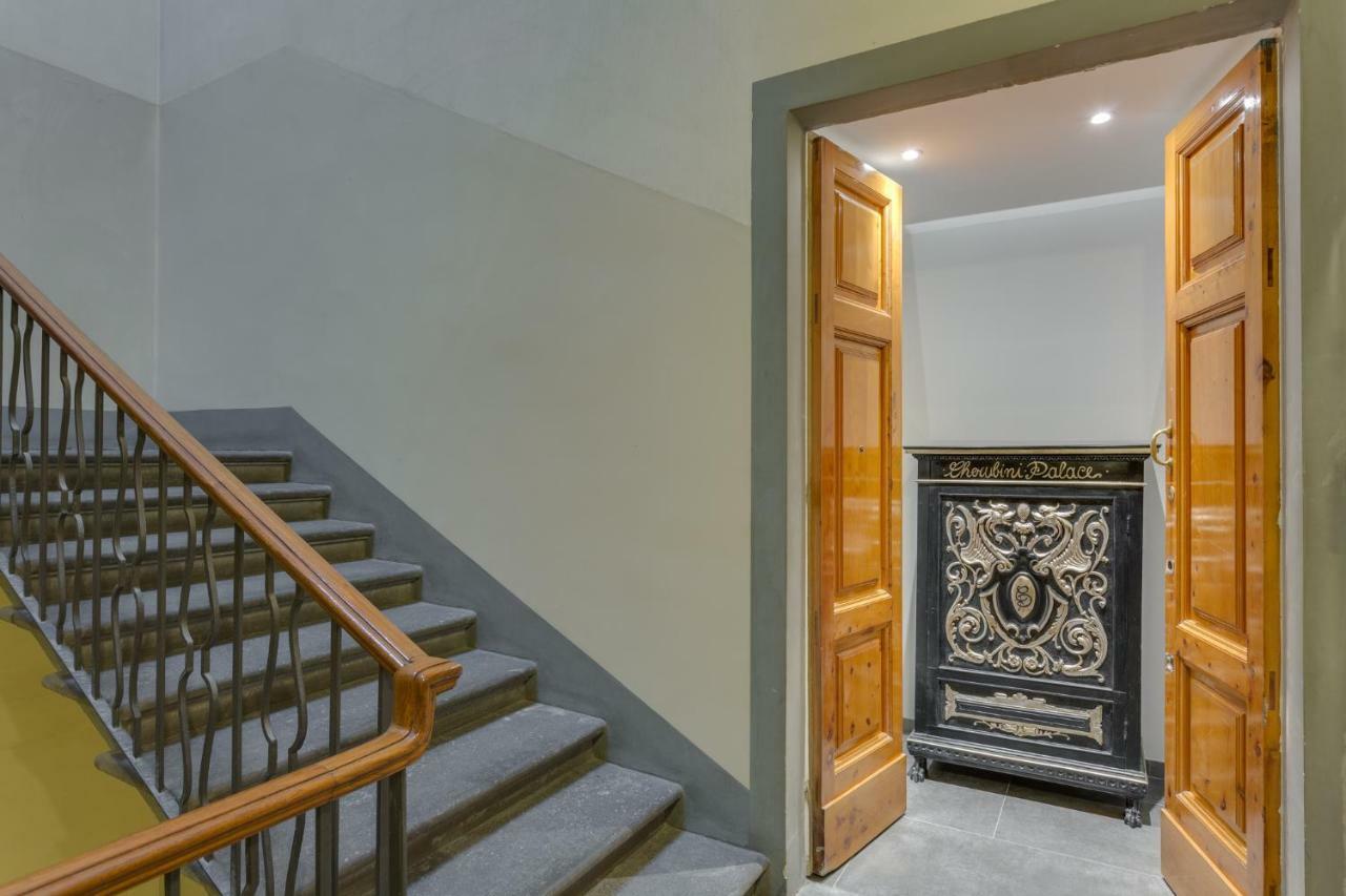 Cherubini Palace Thematic Apartment ฟลอเรนซ์ ภายนอก รูปภาพ