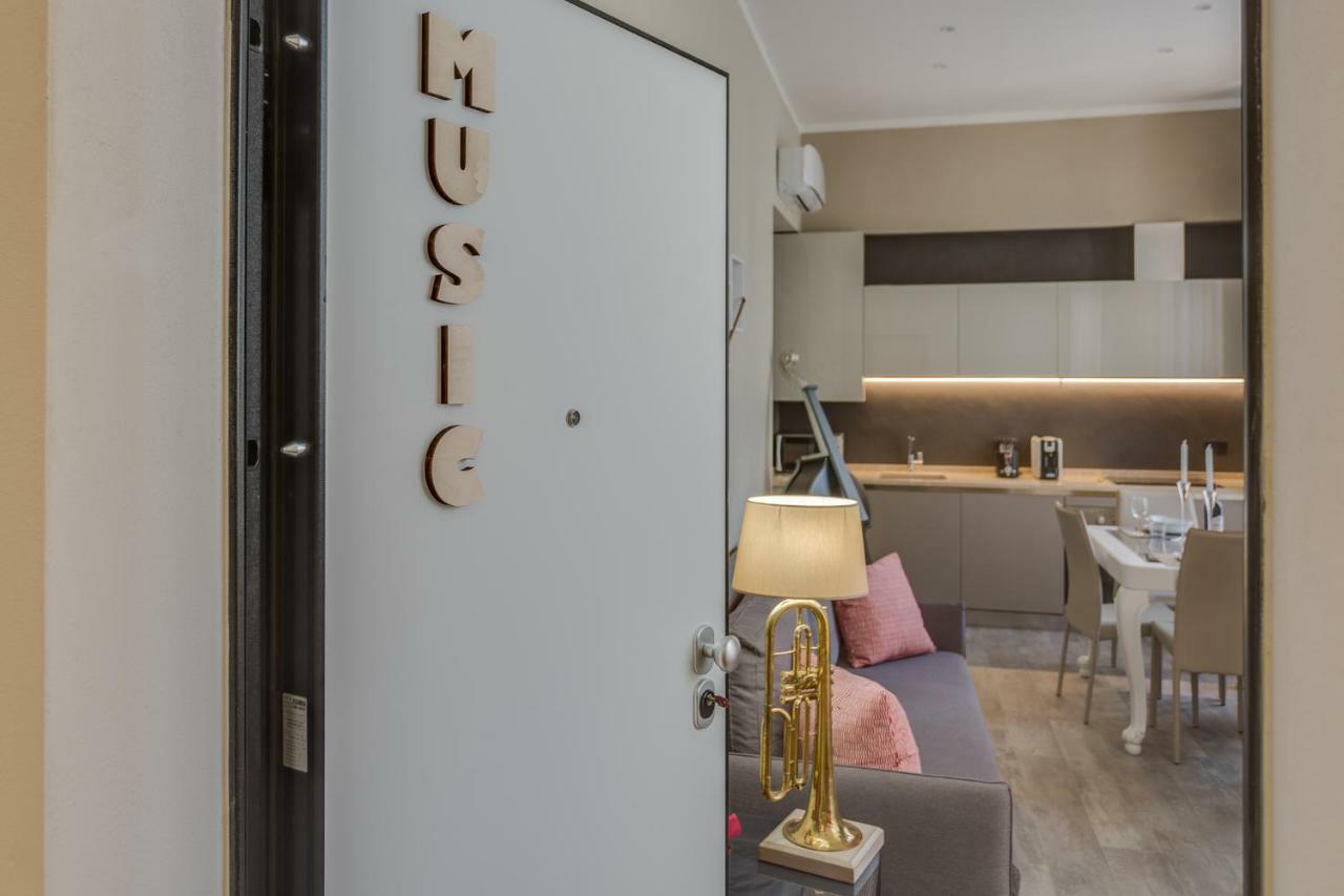 Cherubini Palace Thematic Apartment ฟลอเรนซ์ ภายนอก รูปภาพ